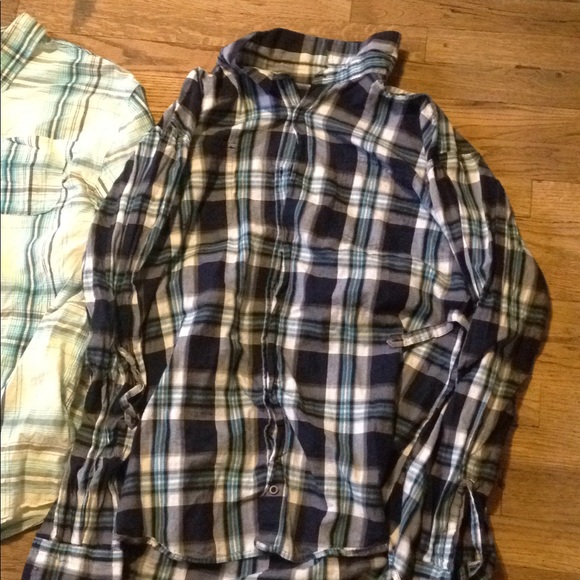 Button down shirts - Picture 3 of 3